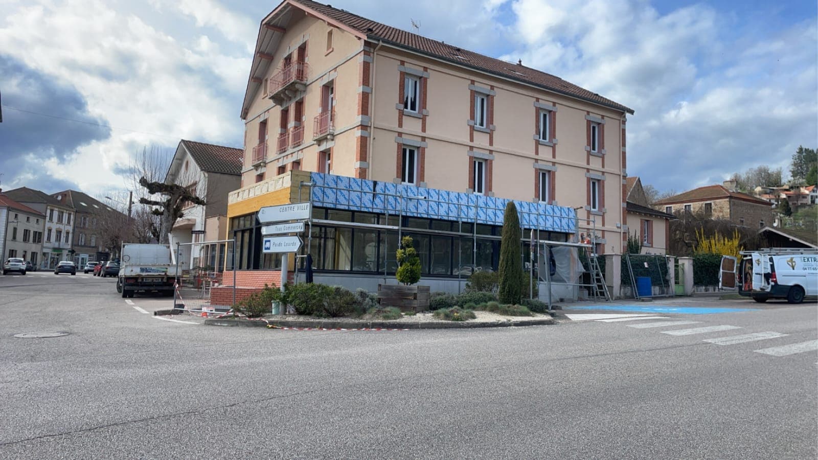 Extension de l'Hôtel de la Poste à Saint-Just-en-Chevalet